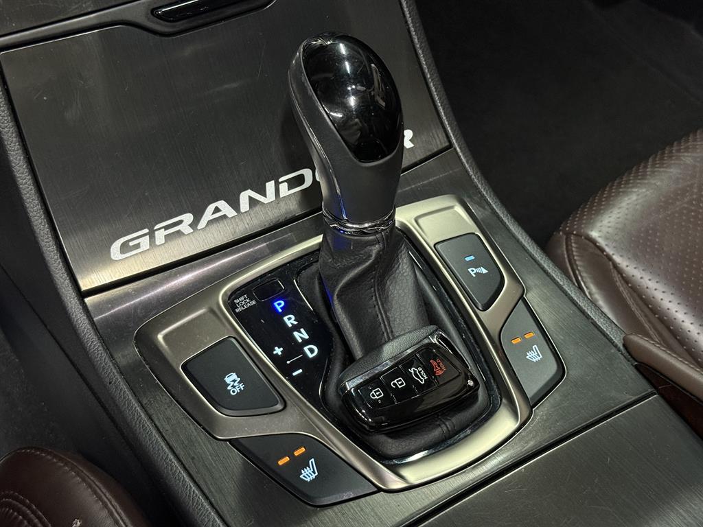 HYUNDAI Grandeur 2014 Blanco - Importación desde Corea - HF Imports Iquique - Foto 17