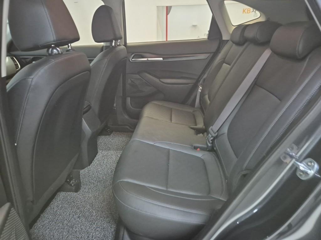 KIA Seltos - Vista 12