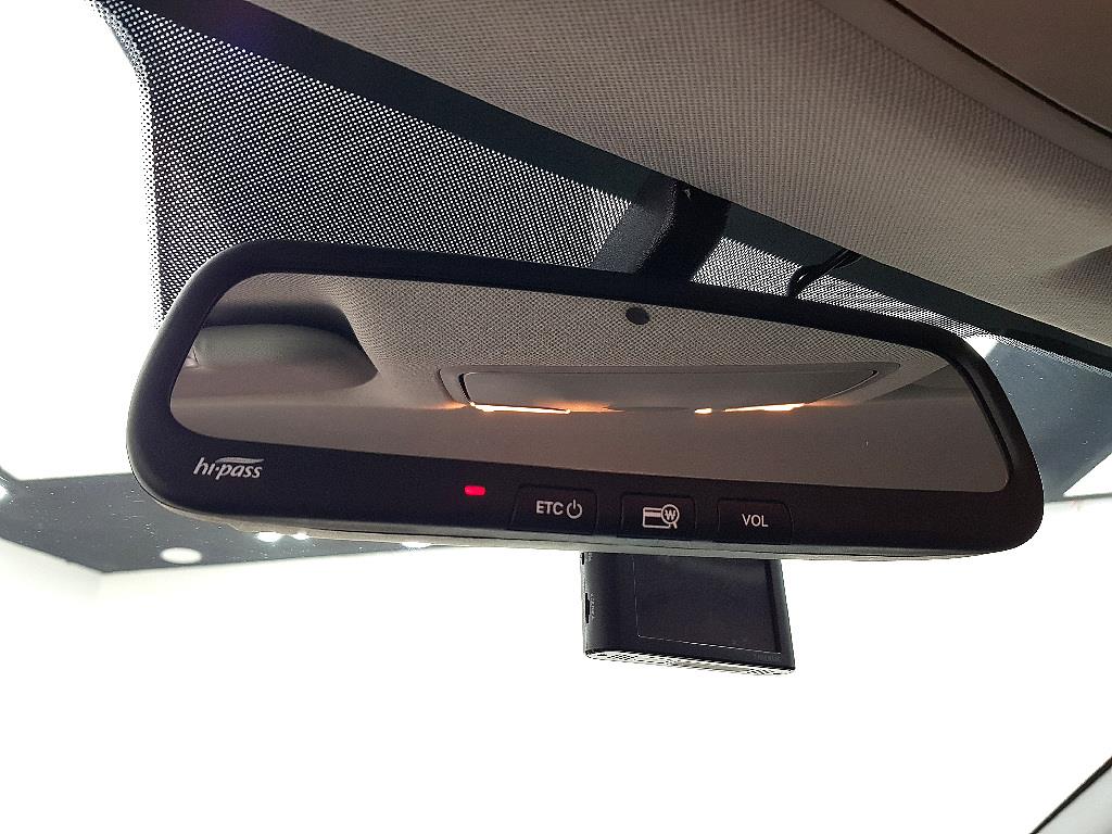 HYUNDAI Avante - Vista 11