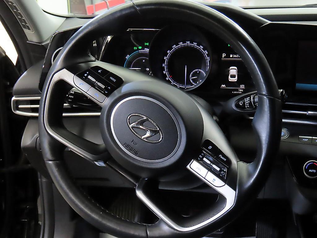 HYUNDAI Avante - Vista 8