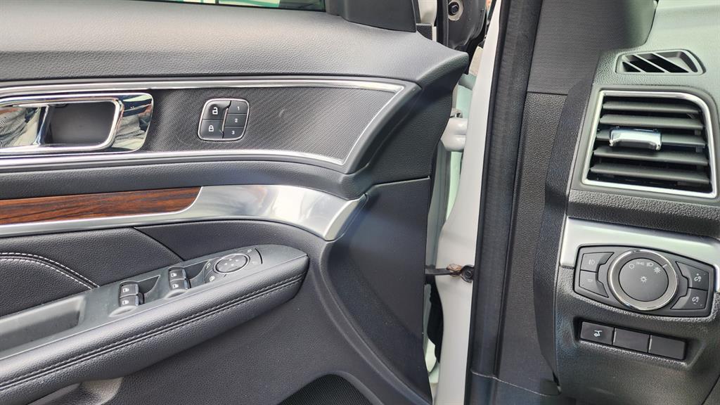 Ford Explorer - Vista 7