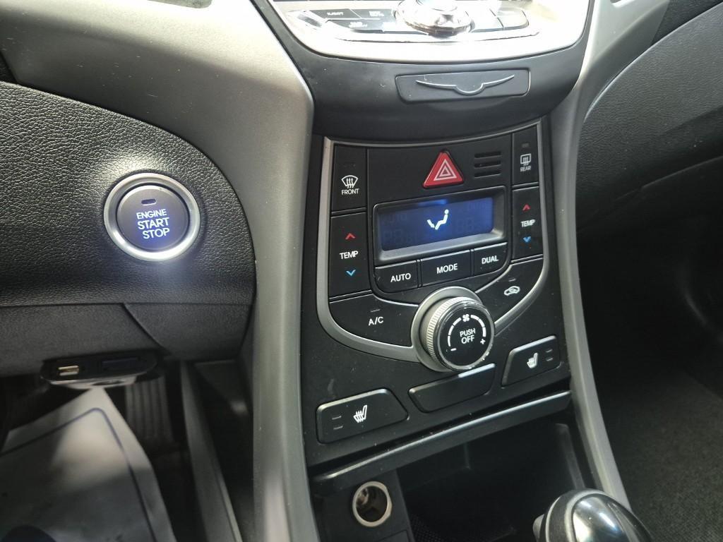 HYUNDAI Avante 2014 Blanco - Importación desde Corea - HF Imports Iquique - Foto 16