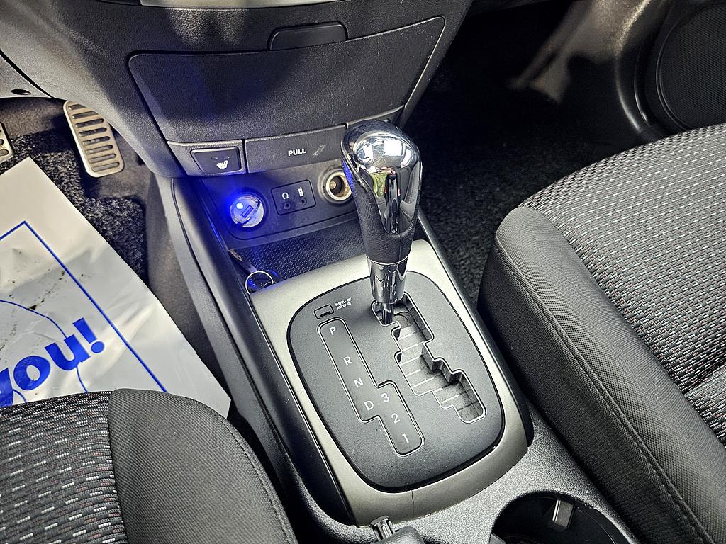 HYUNDAI i30 2010 Blanco - Importación desde Corea - HF Imports Iquique - Foto 16