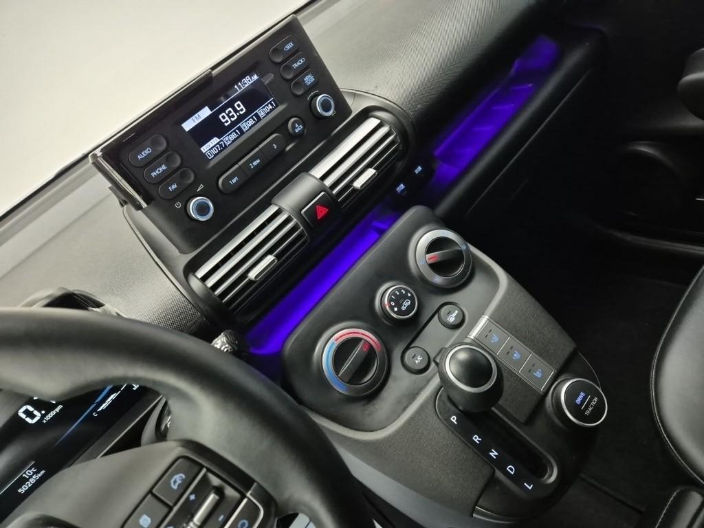 HYUNDAI Casper - Vista 9