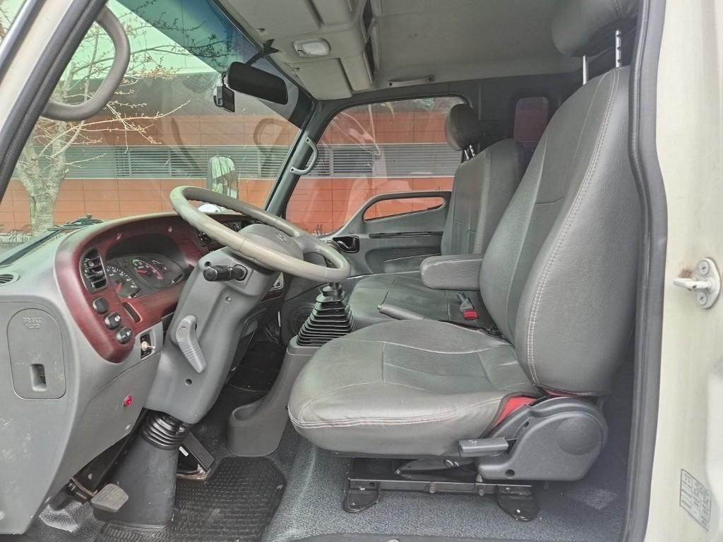 medium and large cargo Cargo - Vista 10