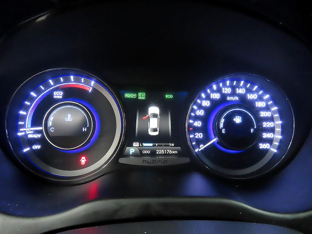 HYUNDAI Grandeur - Vista 8