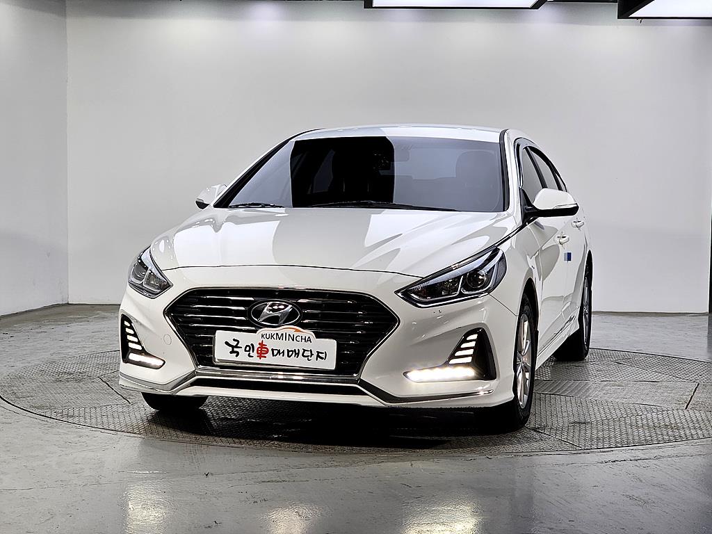 HYUNDAI Sonata - Vista 2