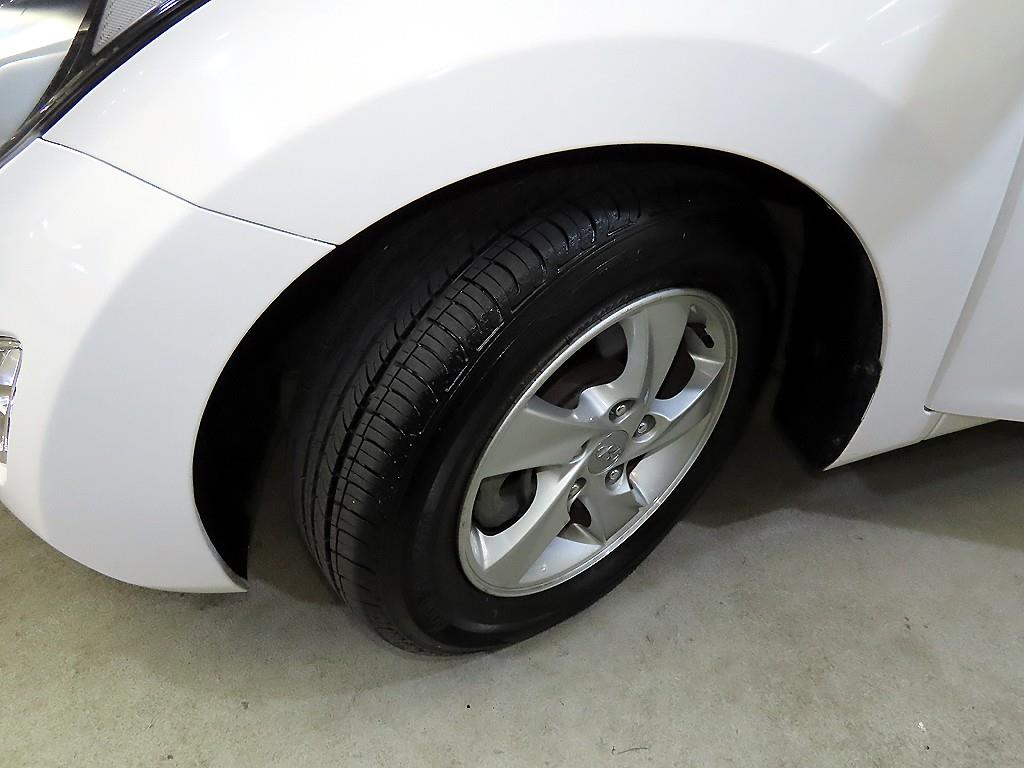 HYUNDAI Avante 2014 Blanco - Importación desde Corea - HF Imports Iquique - Foto 19