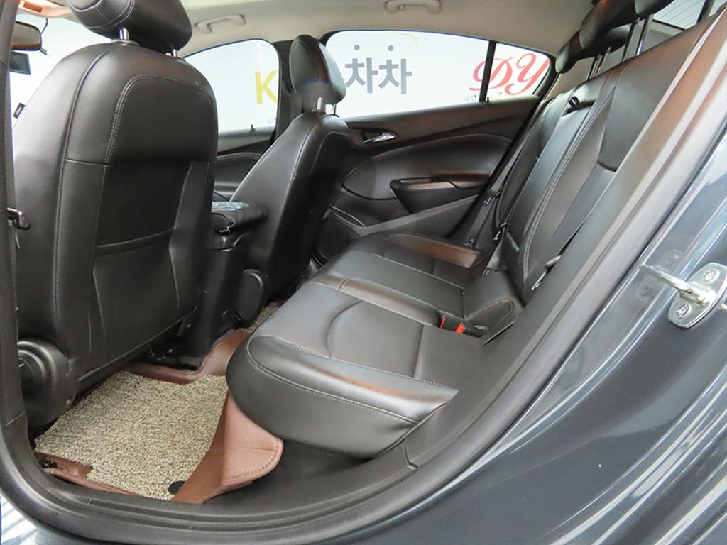 Chevrolet Cruise - Vista 6