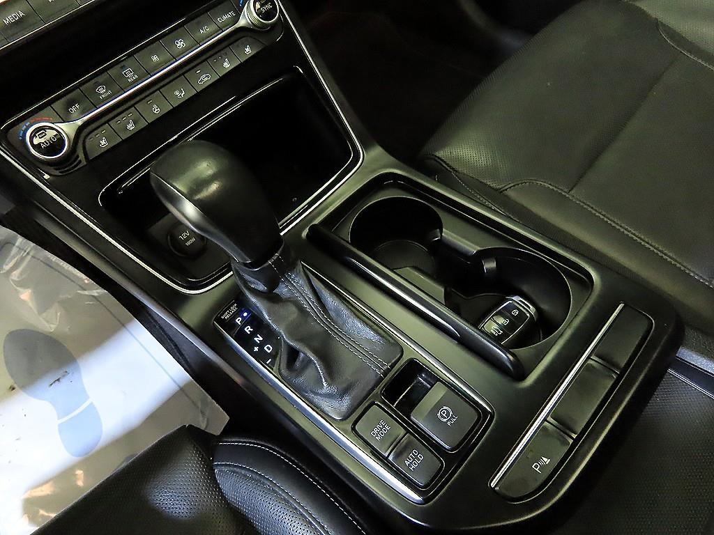 HYUNDAI Grandeur - Vista 12