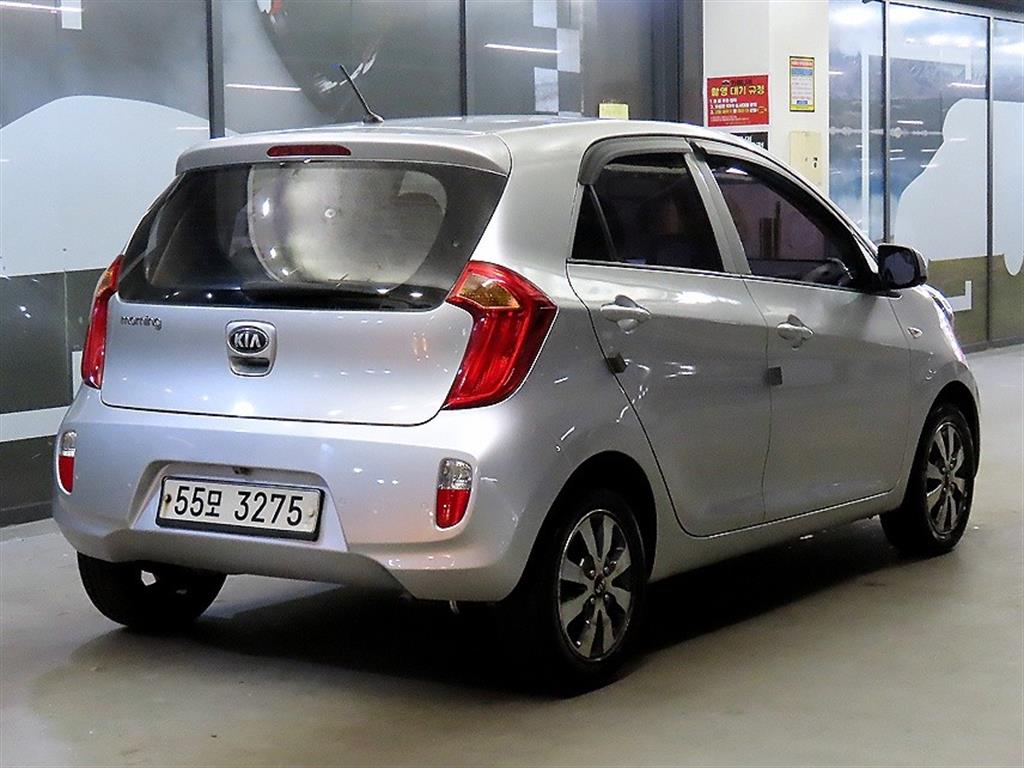 KIA Morning - Vista 4