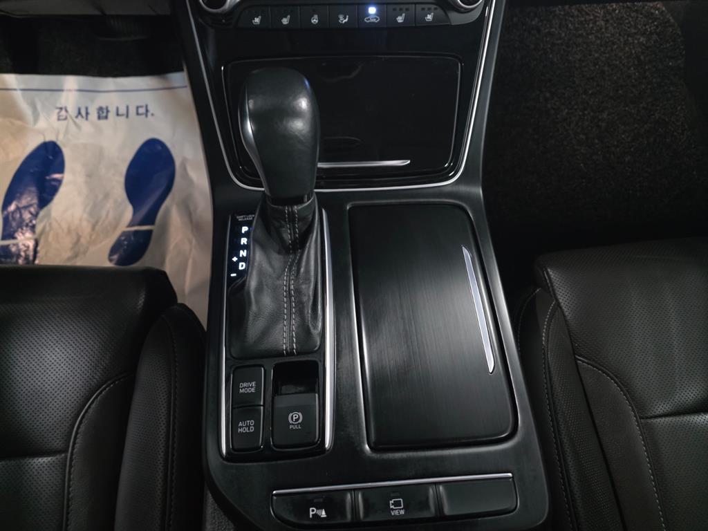 HYUNDAI Grandeur 2018 Blanco - Importación desde Corea - HF Imports Iquique - Foto 18