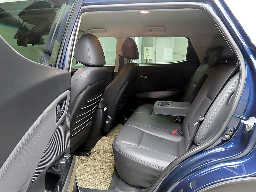 Ssangyong Tivoli - Vista 6