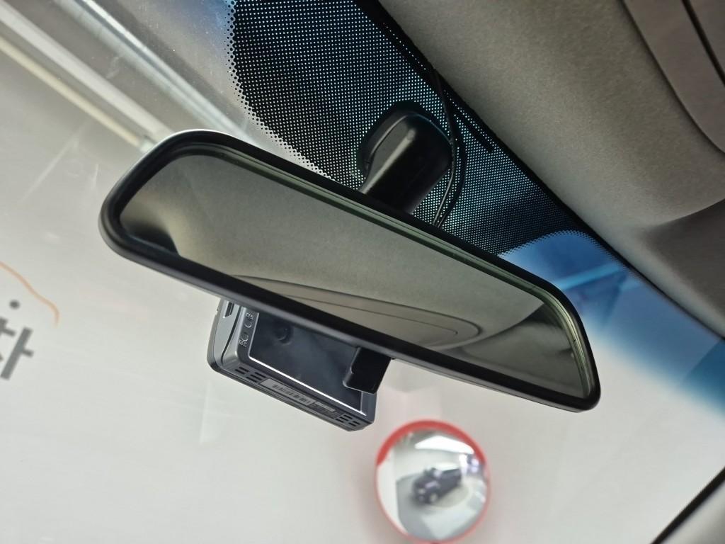 Ssangyong Tivoli 2018 Blanco - Importación desde Corea - HF Imports Iquique - Foto 15