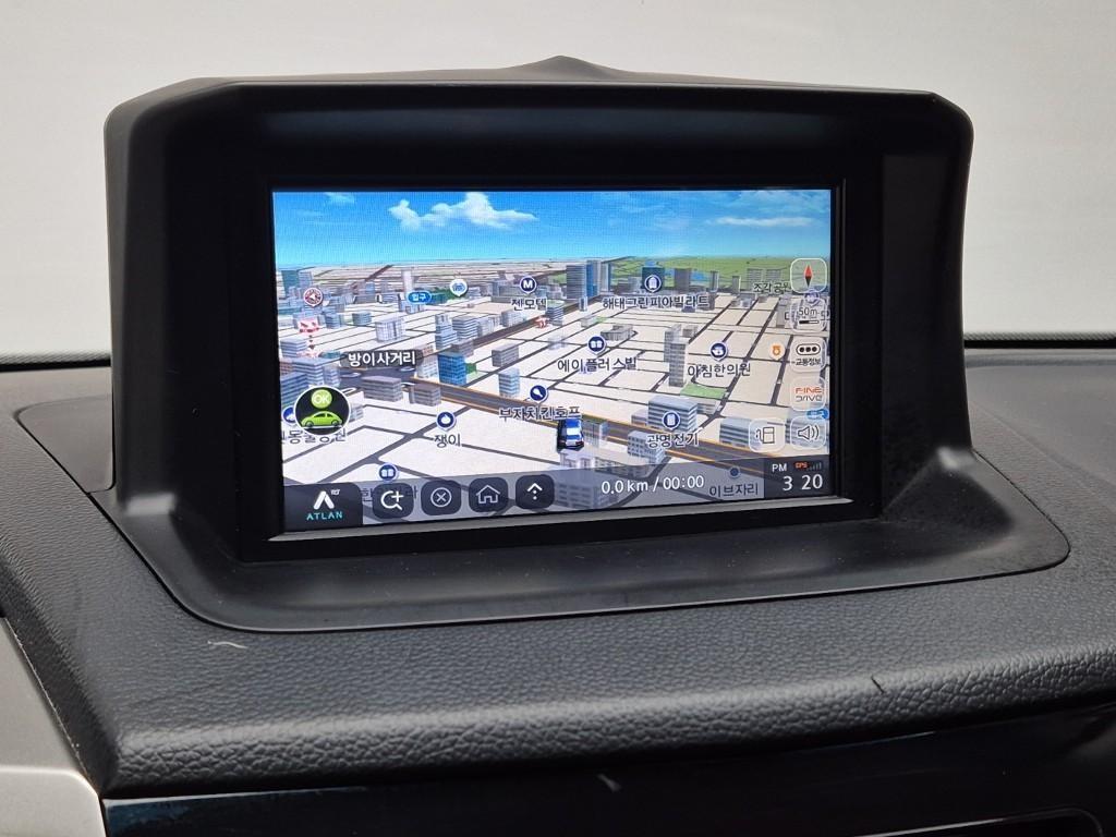 Ssangyong Tivoli 2018 Blanco - Importación desde Corea - HF Imports Iquique - Foto 13