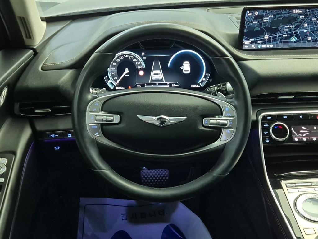 Genesis GV80 - Vista 9