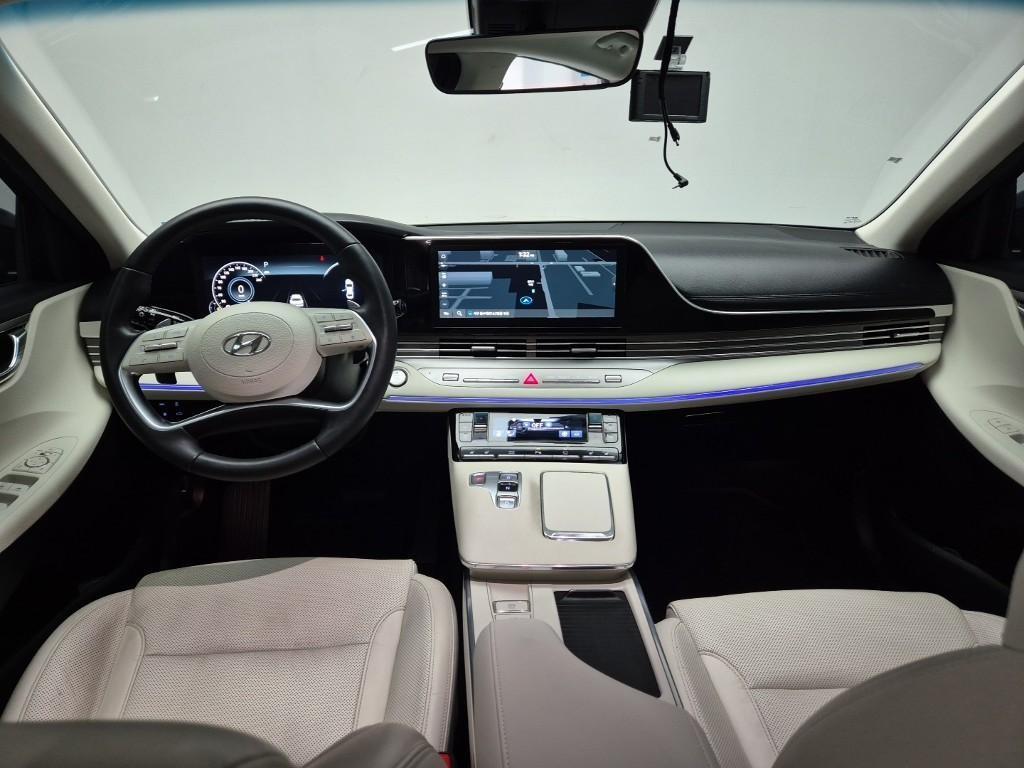 HYUNDAI Grandeur - Vista 8