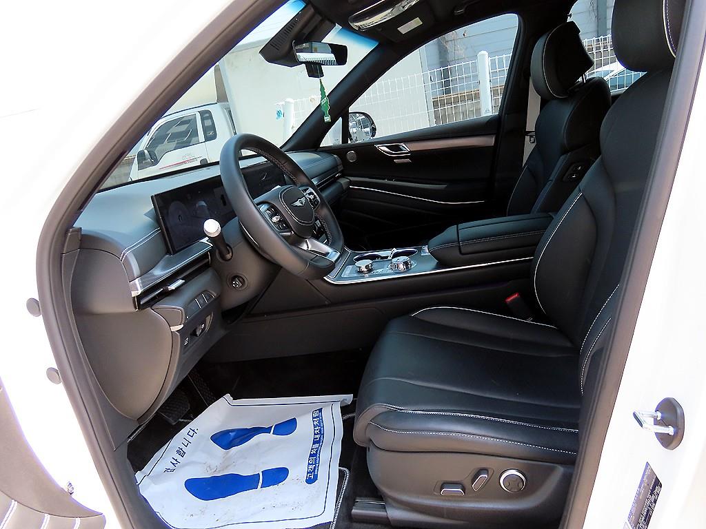 Genesis GV80 - Vista 5