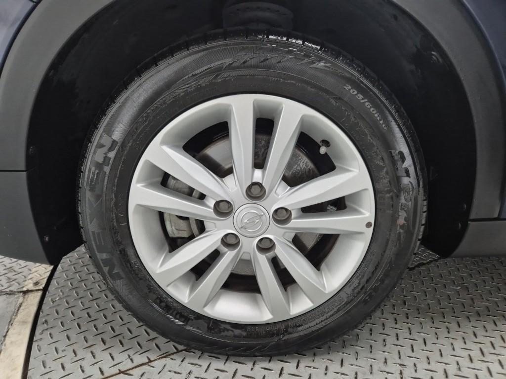 Ssangyong Tivoli 2018 Blanco - Importación desde Corea - HF Imports Iquique - Foto 19