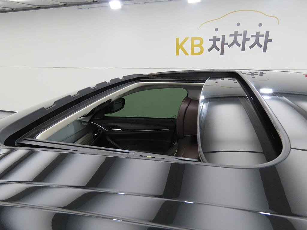 BMW 5 Series 2020 Negro - Importación desde Corea - HF Imports Iquique - Foto 18