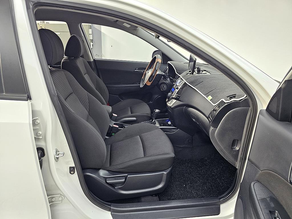 HYUNDAI i30 - Vista 11