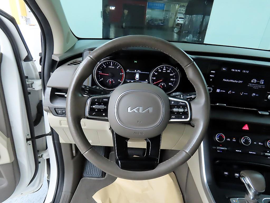 KIA Carnival - Vista 9