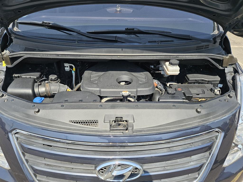 HYUNDAI Starex 2017 Azul - Importación desde Corea - HF Imports Iquique - Foto 18