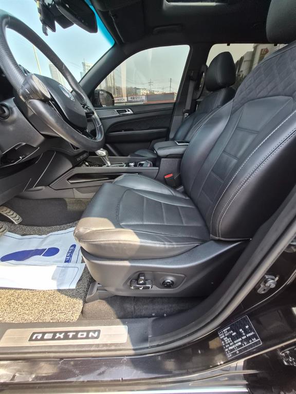 Ssangyong Rexton 2020 Negro - Importación desde Corea - HF Imports Iquique - Foto 16