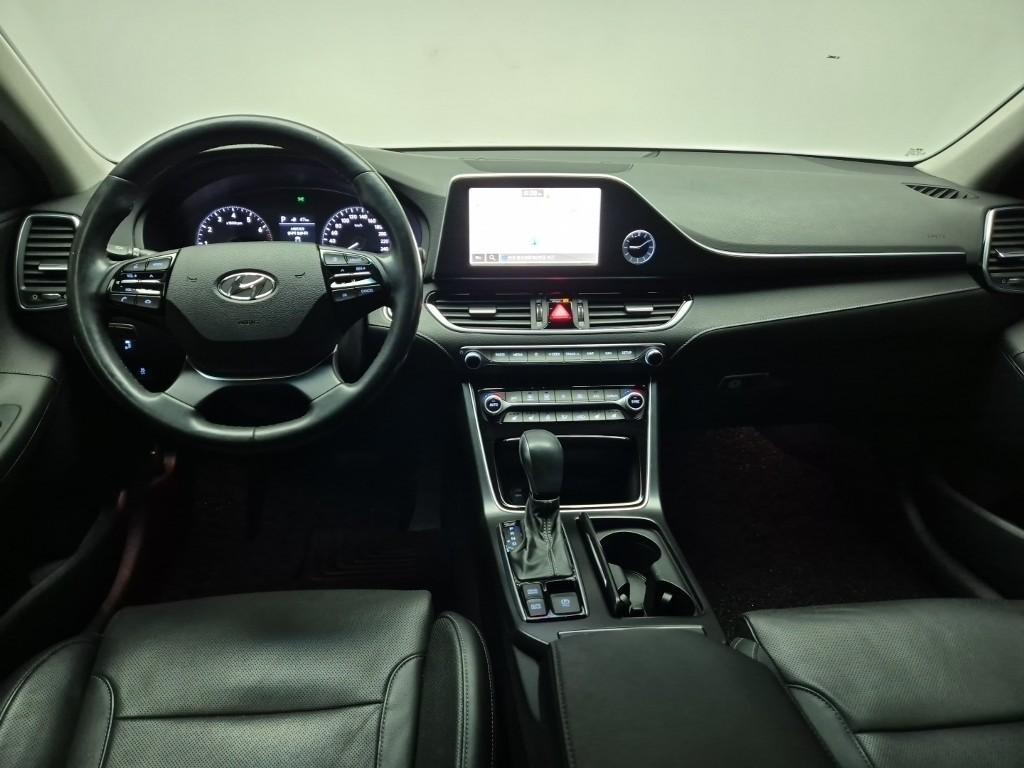 HYUNDAI Grandeur - Vista 7