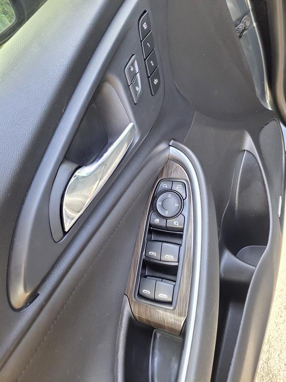 Chevrolet Malibu - Vista 6