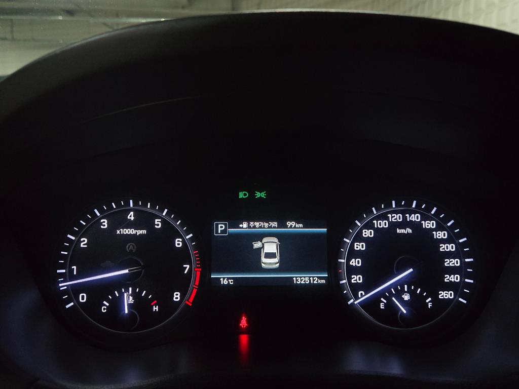 Genesis G80 - Vista 9