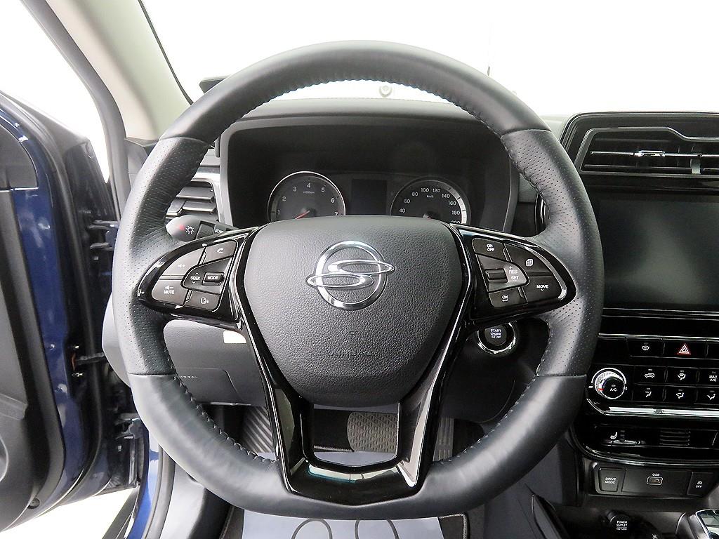 Ssangyong Tivoli - Vista 9