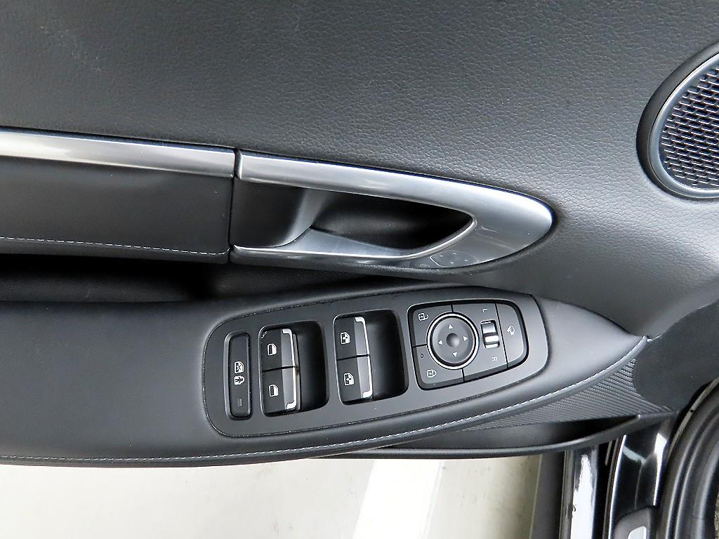 HYUNDAI Sonata - Vista 11