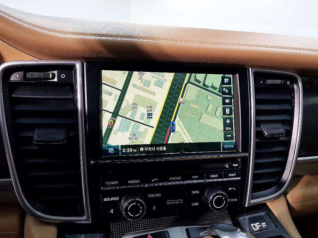 Porsche Panamera - Vista 11