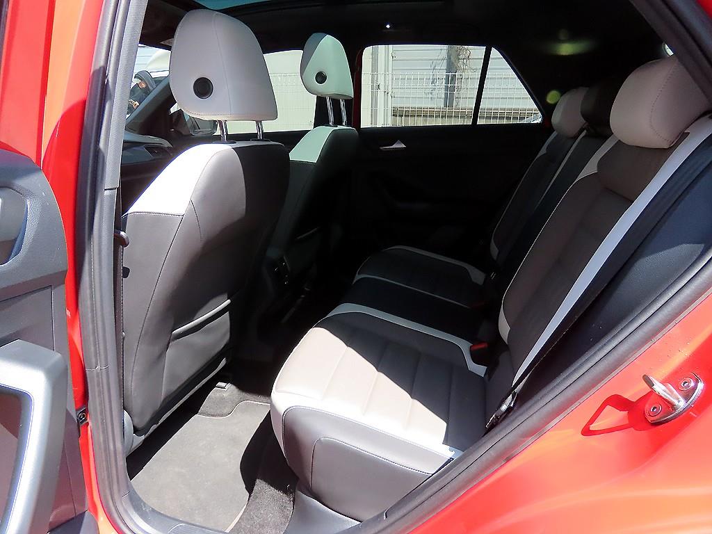 Volkswagen T-Roc - Vista 6