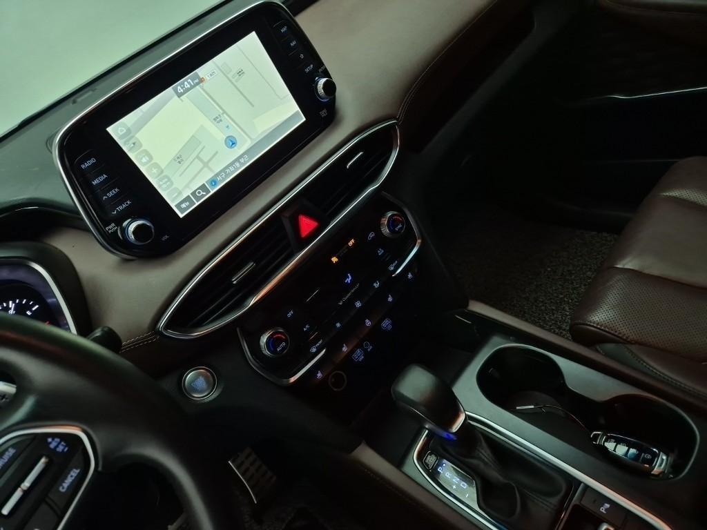 HYUNDAI Santa Fe - Vista 10