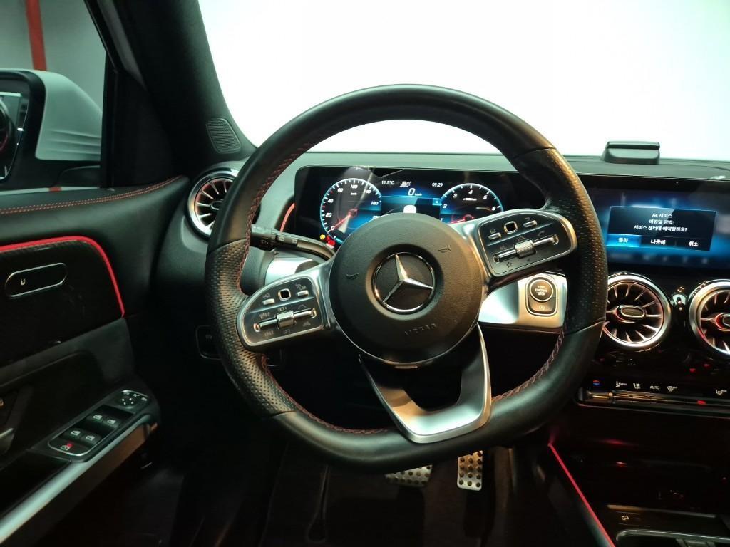 Mercedes Benz GLB Class - Vista 10