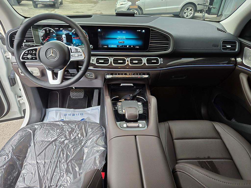 Mercedes Benz GLE Class - Vista 9