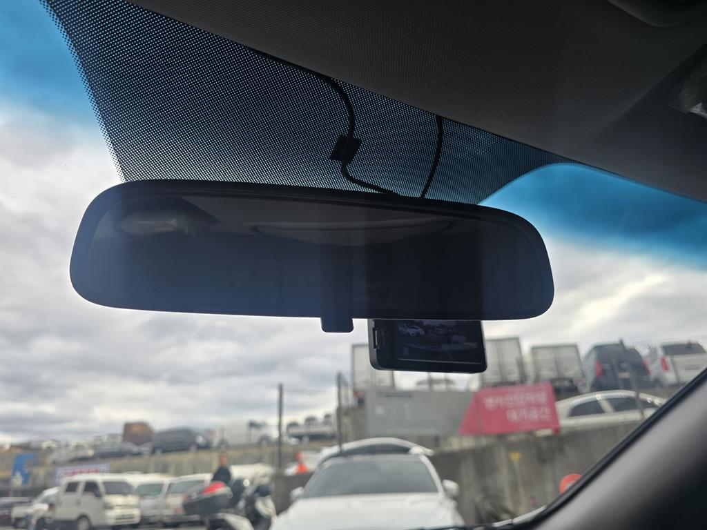 HYUNDAI Sonata - Vista 11