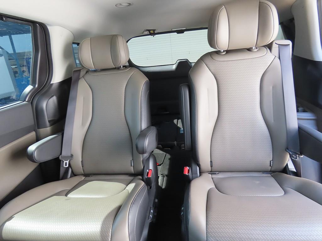 KIA Carnival - Vista 6