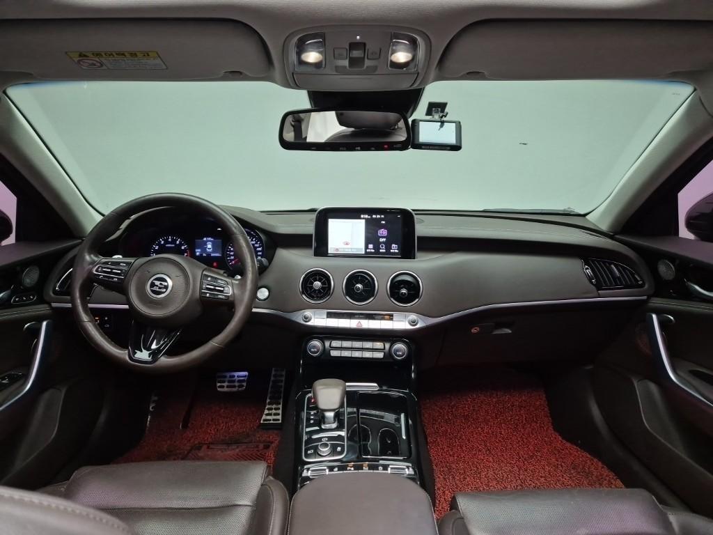 KIA Stinger - Vista 7