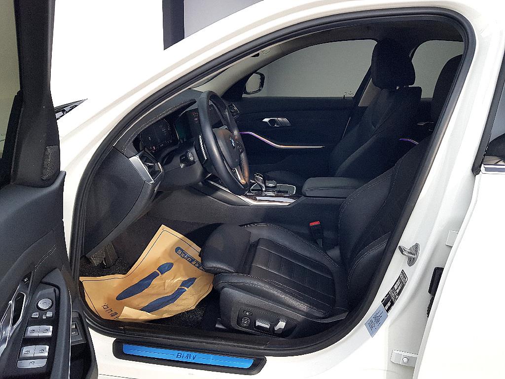 BMW 3 series - Vista 8