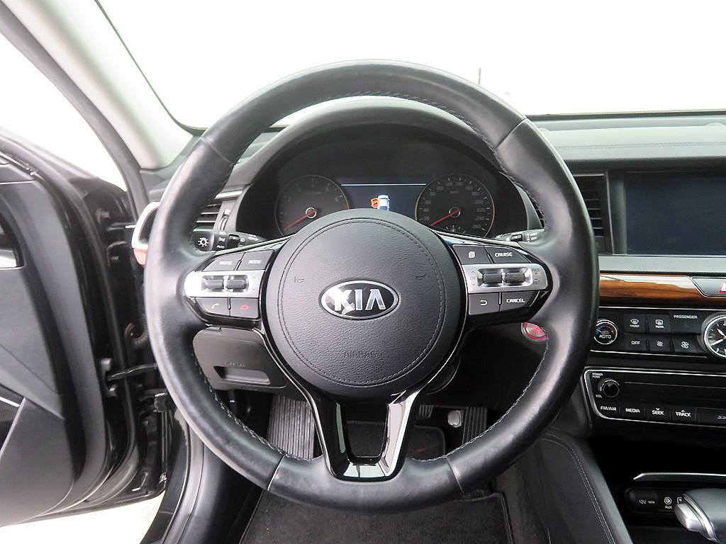 KIA K7 - Vista 10