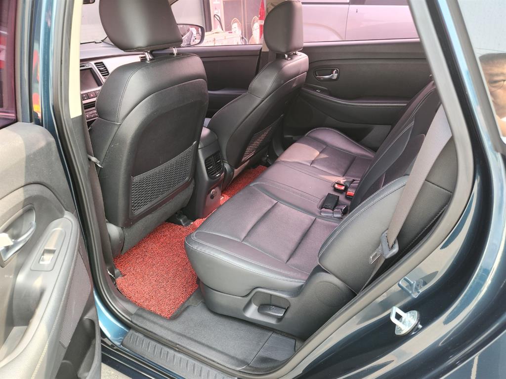 KIA Carens 2018 Azul - Importación desde Corea - HF Imports Iquique - Foto 16