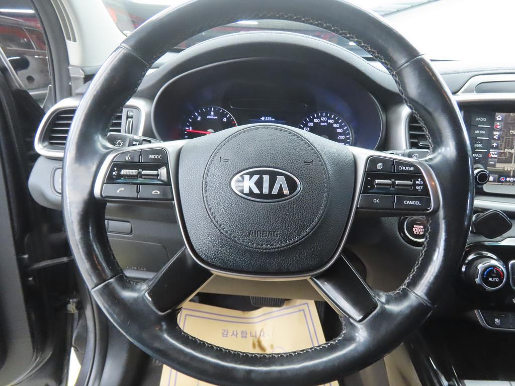 KIA Sorento - Vista 8
