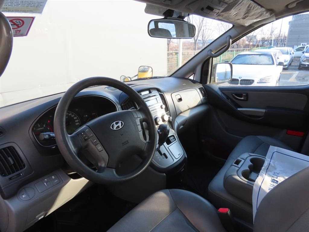 HYUNDAI Starex 2014 Amarillo - Importación desde Corea - HF Imports Iquique - Foto 16