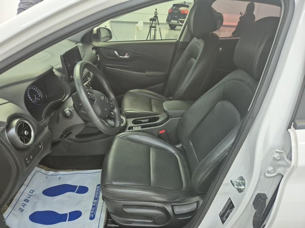 HYUNDAI Kona - Vista 11