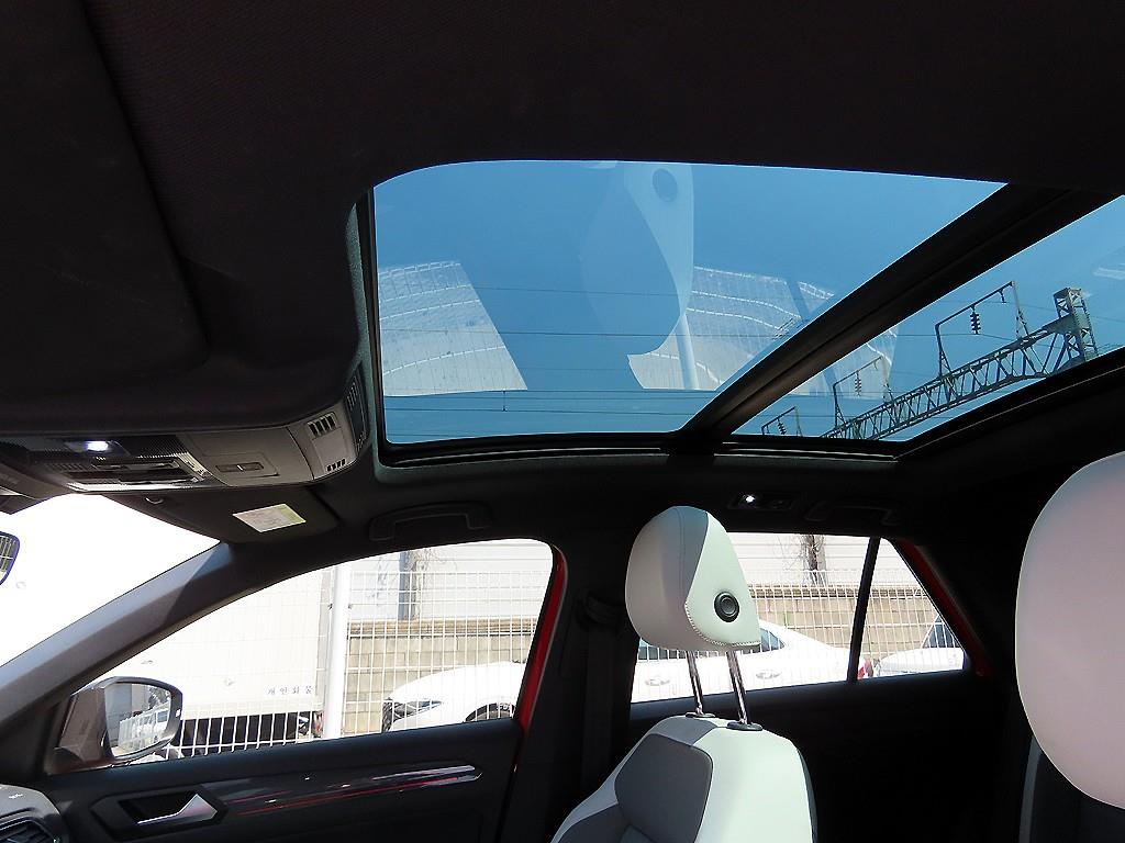 Volkswagen T-Roc 2022 Rojo - Importación desde Corea - HF Imports Iquique - Foto 18