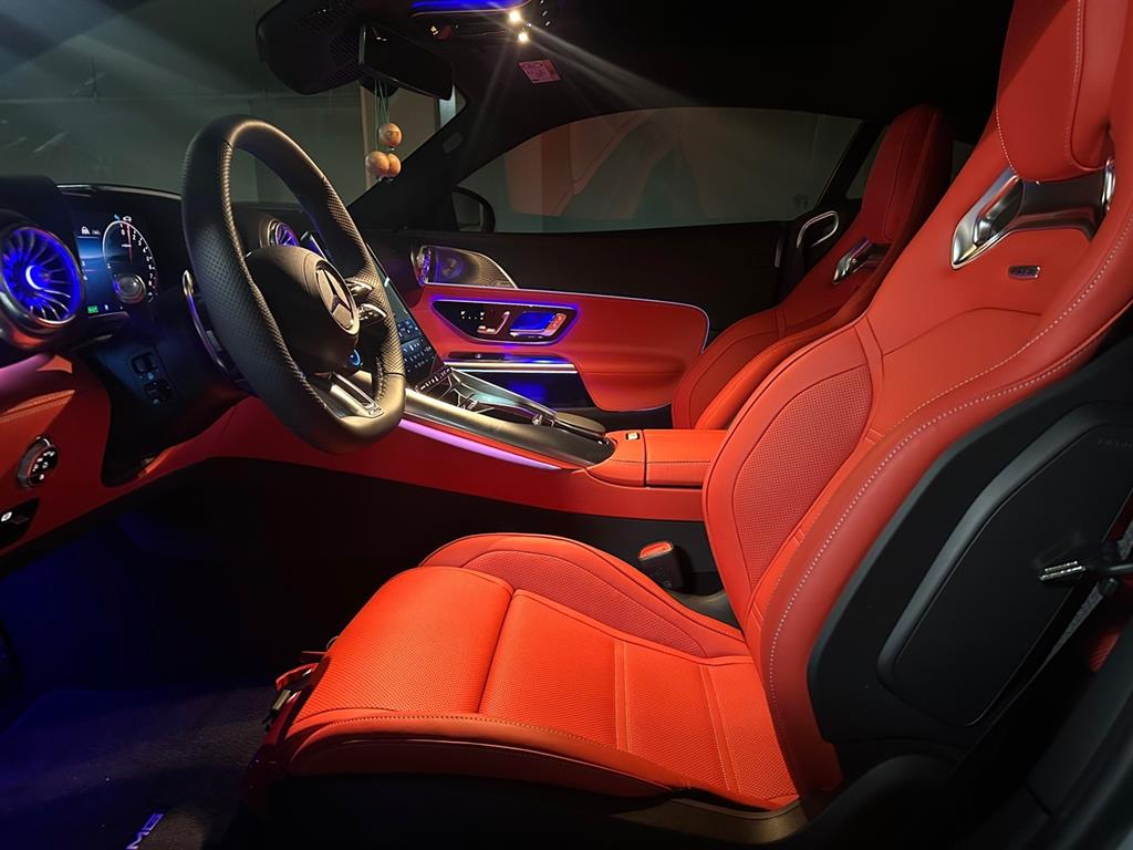 Mercedes Benz AMG GT - Vista 10