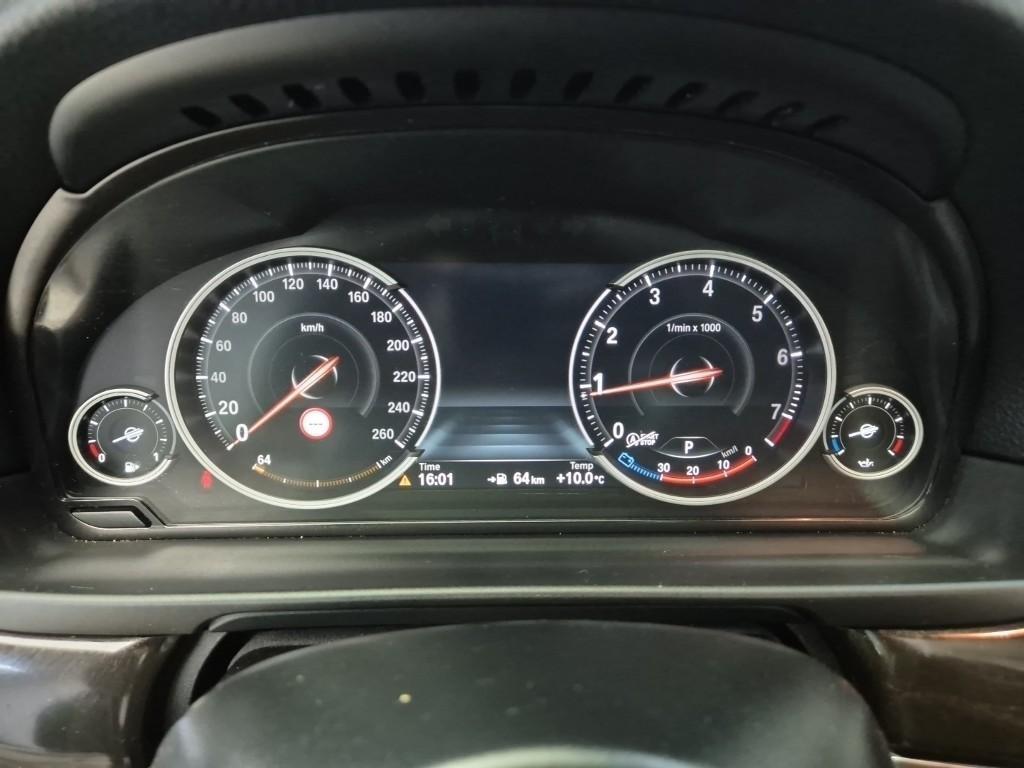 BMW 5 Series - Vista 5